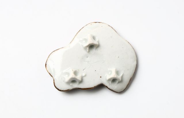 松浦コータロー 7A 色絵ディメトロドン箸置 ｜ 暮らしのうつわ花田 和