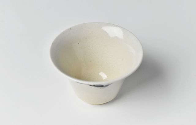 松本郁美 12B 貫入灰釉蓋碗（青鳥） ｜ 暮らしのうつわ花田 和食器 通販