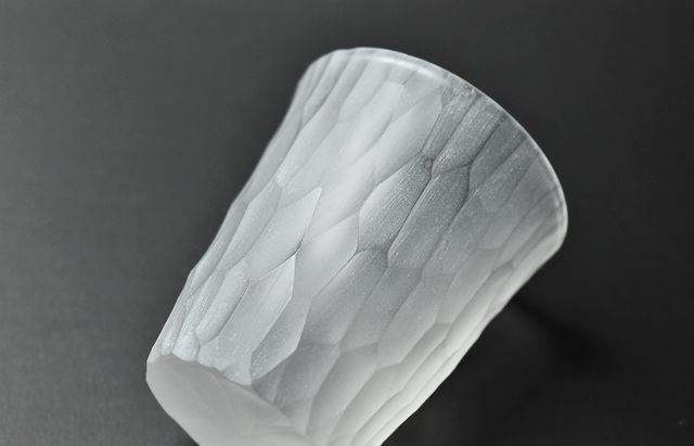 市川知也 ショットグラス氷鱗 ｜ 暮らしのうつわ花田 和食器 通販