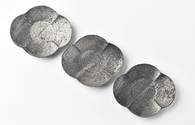 昭和　レトロ　花台敷物　灰皿　将棋盤風　230ｘ238　Ｈ25.5かなり重いです となりのトトロ 深皿 和風桜柄 美濃焼 CHMD3 | どんぐり共和国そらのうえ店