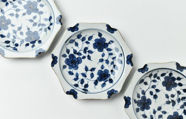 小林巧征 輪花六角皿牡丹唐草文 ｜ 暮らしのうつわ花田 和食器 通販