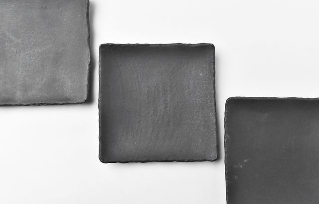 鈴木重孝 黒磁四方小皿 ｜ 暮らしのうつわ花田 和食器 通販