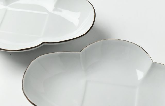 白磁❷ 口禿げの白磁の皿　中国　古玩 白磁➁ 口禿げの白磁の皿 中国 古玩 中国・口禿白磁皿 （中世）