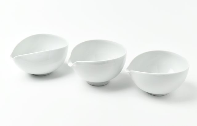 水野克俊 60 白磁しずく形片口（小） ｜ 暮らしのうつわ花田 和食器 通販