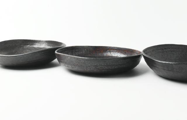 吉田学 鉄釉四方鉢（大） ｜ 暮らしのうつわ花田 和食器 通販