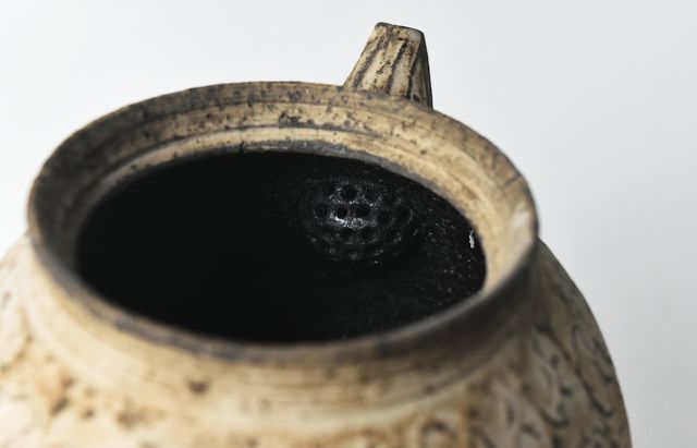 雪ノ浦裕一 32 漆黒小鳥ポット ｜ 暮らしのうつわ花田 和食器 通販