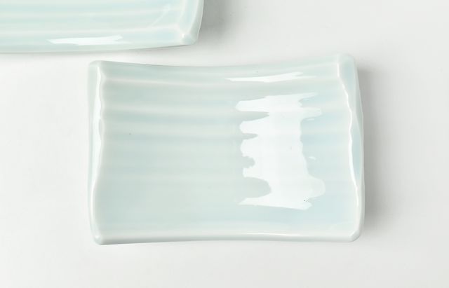 陶房独歩炎 4 青白磁ロクロ手長皿（小） ｜ 暮らしのうつわ花田 和食器