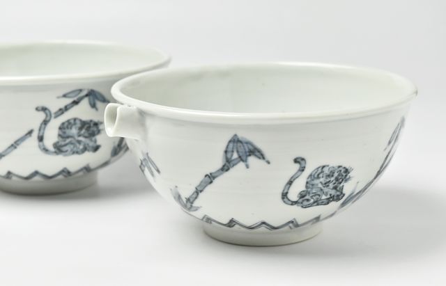 杉本太郎 63B 染付片口 寅 ｜ 暮らしのうつわ花田 和食器 通販