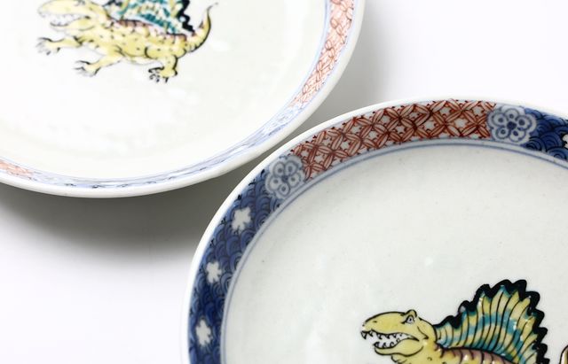 松浦コータロー 4 色絵ディメトロドン6.5寸皿 ｜ 暮らしのうつわ花田