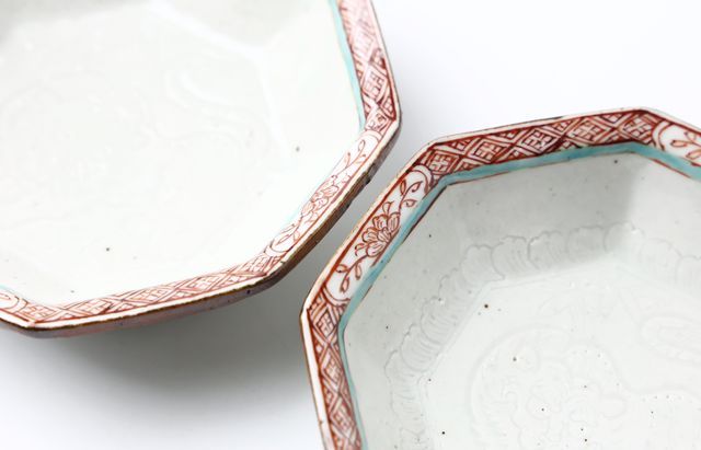 松浦コータロー 40A 色絵彫花竹虎文八角向付（緑） ｜ 暮らしのうつわ