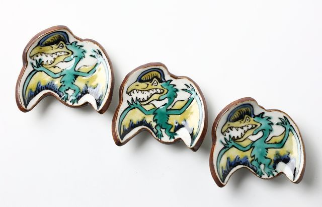 松浦コータロー 8 色絵ダルウィノプテルス箸置 ｜ 暮らしのうつわ花田