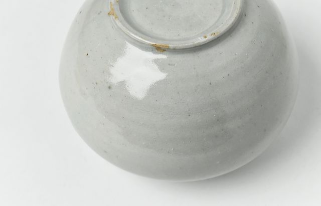 日高伸治 青白磁蓋付薬壺 大 ｜ 暮らしのうつわ花田 和食器 通販