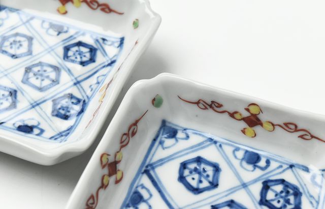 正木春蔵 色絵染附 更紗文隅入角小皿 ｜ 暮らしのうつわ花田 和食器 通販