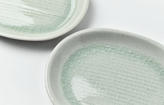 新品・陶芸品・灰釉の器・和菓子皿 楽天市場】市野耕 灰釉 4寸縞皿 / 市野耕 作家もの 和食器 作家もの