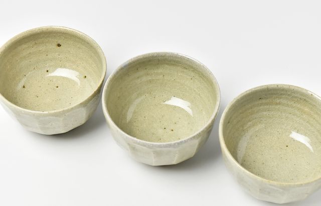 古賀雄二郎 面取り鉢3寸 灰釉【H】 ｜ 暮らしのうつわ花田 和食器 通販
