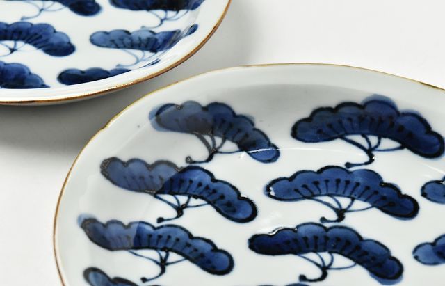 須谷窯 松文楕円皿（小） ｜ 暮らしのうつわ花田 和食器 通販