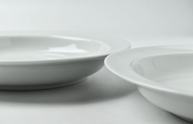 水野克俊 白磁ピューター皿（深） ｜ 暮らしのうつわ花田 和食器 通販