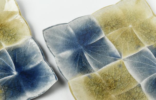 雪ノ浦裕一 8 藍釉市松掛分四方皿 ｜ 暮らしのうつわ花田 和食器 通販