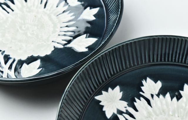 阿部春弥・みか 淡ルリ掛分牡丹文7寸ドラ鉢 ｜ 暮らしのうつわ花田 和