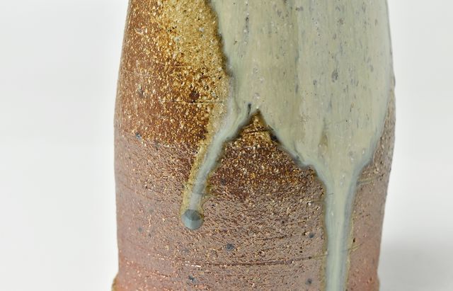 余宮隆 161A 釉流し楕円花入れ（大） ｜ 暮らしのうつわ花田 和食器 通販