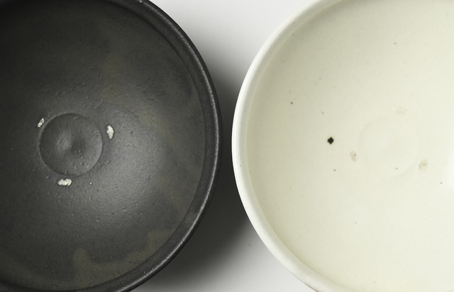 荒賀文成 黒釉五寸馬盥皿｜和食器 通販 暮らしのうつわ 花田