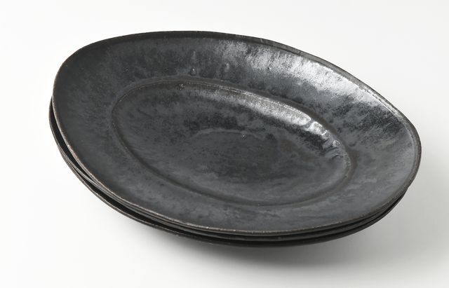 林拓児 楕円皿 オーバル 大皿 陶器 黒軸 林拓児 45 黒釉楕円皿大 ｜ 暮らしのうつわ花田 和食器 通販