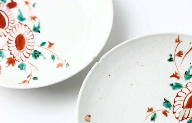 松浦ナオコ 4 赤絵花兎文5寸皿 ｜ 暮らしのうつわ花田 和食器 通販