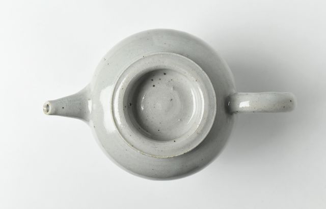 日高伸治 1A ティーポットL青白磁 ｜ 暮らしのうつわ花田 和食器 通販