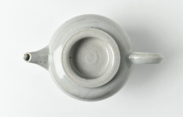 日高伸治 1C ティーポットL青白磁 ｜ 暮らしのうつわ花田 和食器 通販