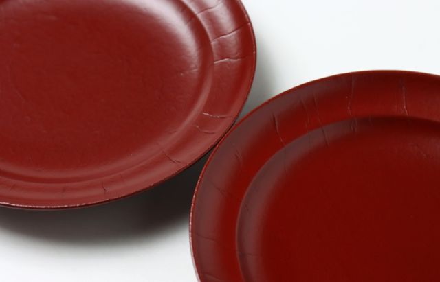 佐々木暢子 5.3寸平皿 本朱 和紙貼 栃 ｜ 暮らしのうつわ花田 和食器 通販