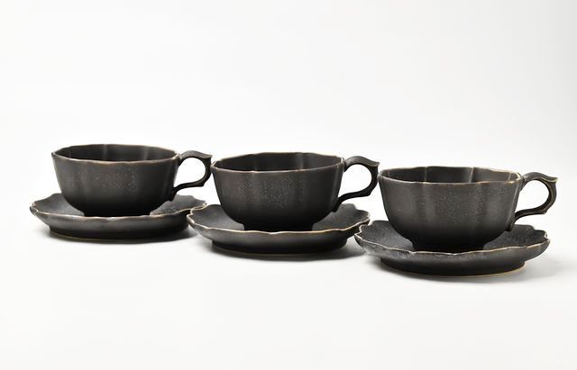 山本哲也 28 黒釉輪花C＆S ｜ 暮らしのうつわ花田 和食器 通販