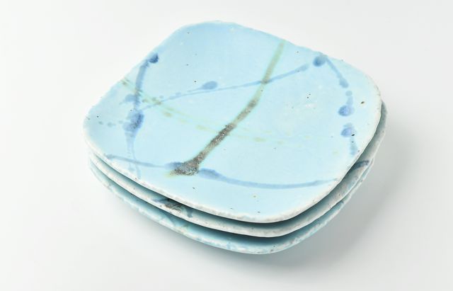 鈴木重孝 トルコペールブルー打水文角丸四方中皿 ｜ 暮らしのうつわ