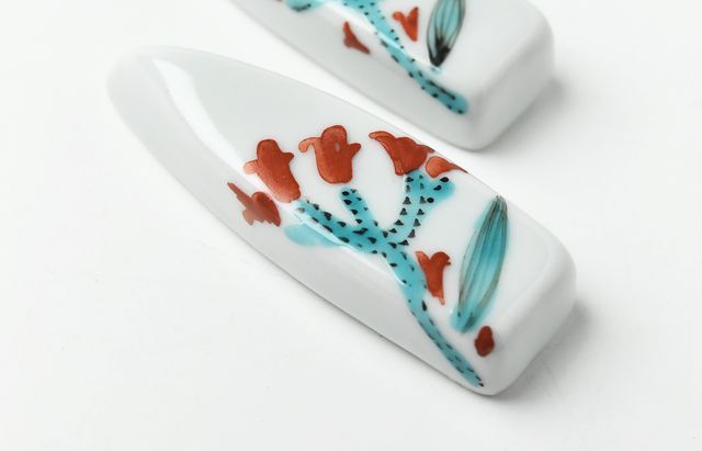 横井佳乃 73 箸置き（舟形） 色絵 さんしゅゆ ｜ 暮らしのうつわ花田