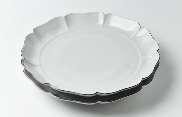 水野克俊 27 白磁口紅輪花盤 ｜ 暮らしのうつわ花田 和食器 通販