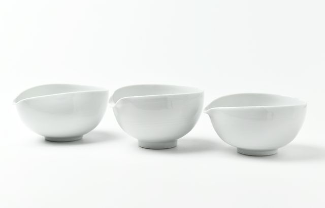 水野克俊 60 白磁しずく形片口（小） ｜ 暮らしのうつわ花田 和食器 通販