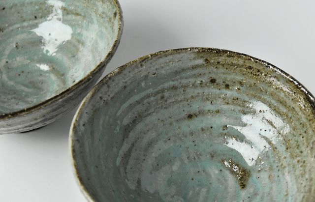 吉田学 青刷毛目飯碗 ｜ 暮らしのうつわ花田 和食器 通販