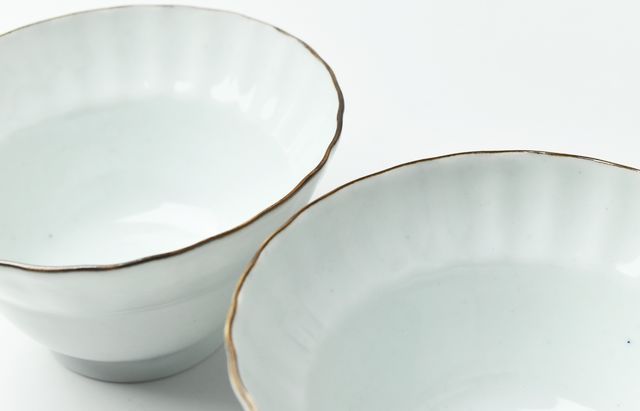 宮岡麻衣子 10 白磁輪花小鉢 ｜ 暮らしのうつわ花田 和食器 通販