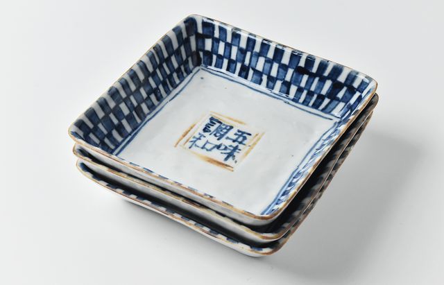 小皿■花紋四角白磁3枚 江戸期 角皿 古美術 時代物 骨董品■ 骨董 陽刻 白磁 花鳥文 角皿 古伊万里 四方 飾皿 和食器 小皿