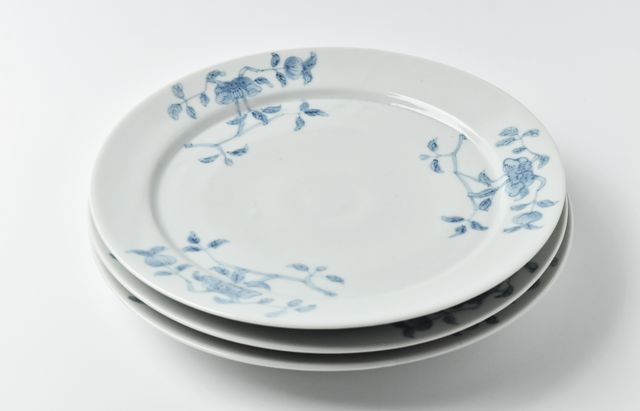 稲村真耶 花文リム8寸皿 ｜ 暮らしのうつわ花田 和食器 通販