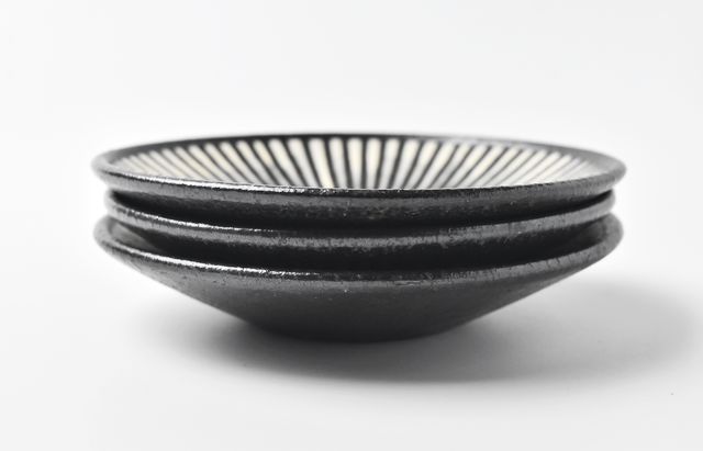 D GREEN ✴︎Mega Rare✴︎ 南部 哀愁 極上皿 An extremely rare 'Longquan' celadon-glazed 'crabapple' charger