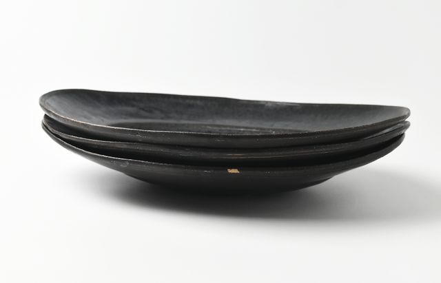 林拓児 45 黒釉楕円皿大 ｜ 暮らしのうつわ花田 和食器 通販