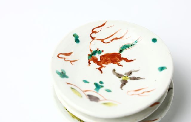 松浦ナオコ 7 色絵馬文小皿 ｜ 暮らしのうつわ花田 和食器 通販