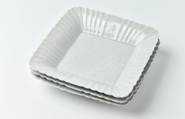 前田麻美 16 灰青釉輪花角皿 ｜ 暮らしのうつわ花田 和食器 通販