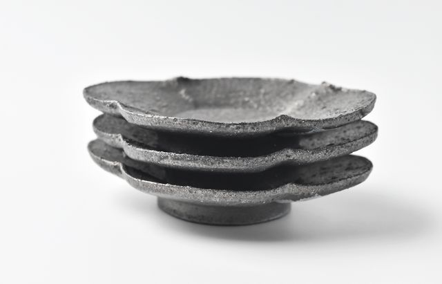 三越特製　名工　石山傳八作　菓子盆　皿 三越特製 名工 石山傳八作 菓子盆 皿 お皿 通販 | 三越伊勢丹