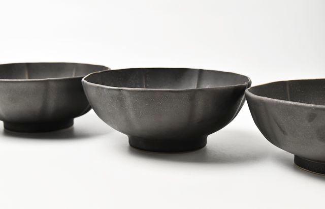 岩谷窯　山本教行　鉢　ボウル　直径21センチ 傷なし　吉田璋也に師事　瑠璃釉 岩谷窯 山本教行 鉢 ボウル 直径21センチ 傷なし 吉田璋也に