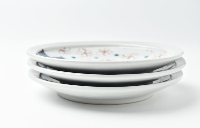 タナカ　陽刻色絵皿。５枚 楽天市場】染錦花鳥萬歴 一方繋ぎ五寸皿 : TABLE ＆ STYLE