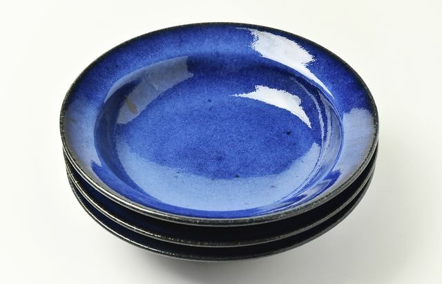 瀧田操 ルリ釉リム深皿 ｜ 暮らしのうつわ花田 和食器 通販