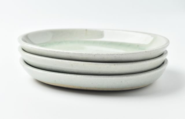 風窯 灰釉楕円小皿 ｜ 暮らしのうつわ花田 和食器 通販