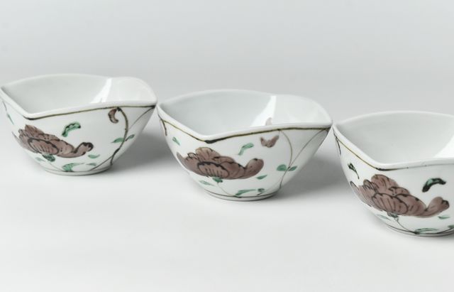 高原真由美 15 四方小鉢 色絵牡丹 ｜ 暮らしのうつわ花田 和食器 通販