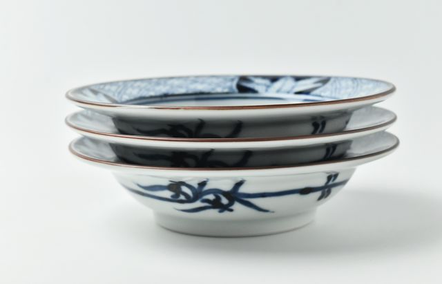 ★美品　有田焼　岩永浩 作　祥瑞山水図菊割楕円向付　2枚 ☆美品 有田焼 岩永浩 作 祥瑞山水図菊割楕円向付 2枚 - メルカリ